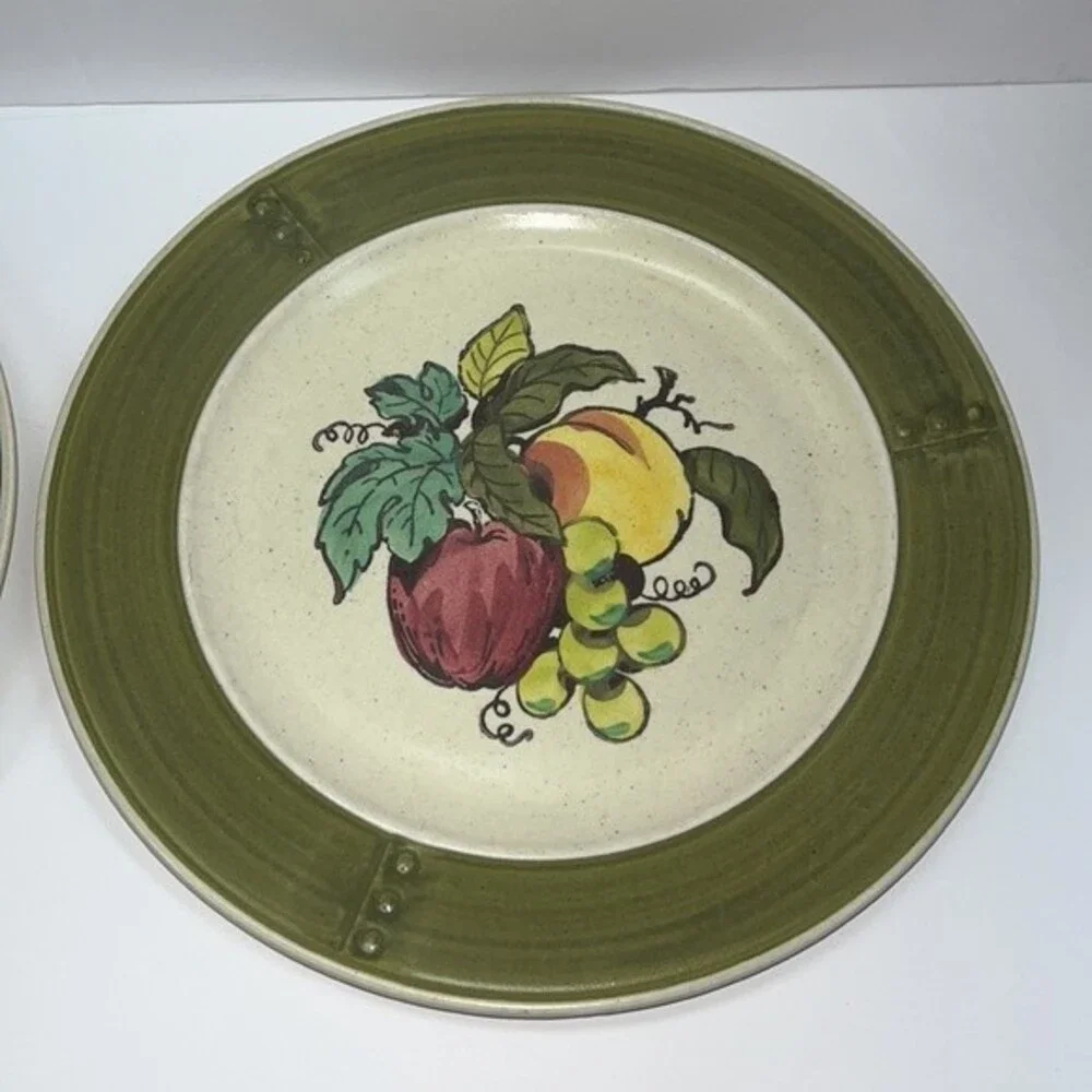 Metlox Poppytrail Vernon Provincial Fruit 10.5 in Dinner Plates Set of 2